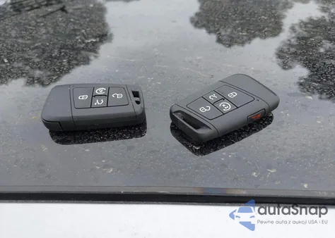 2019 Volkswagen Jetta 1.4T R-Line/1.4T S/1.4T Se from USA, damaged, VIN 3VWC57BU7KM184339